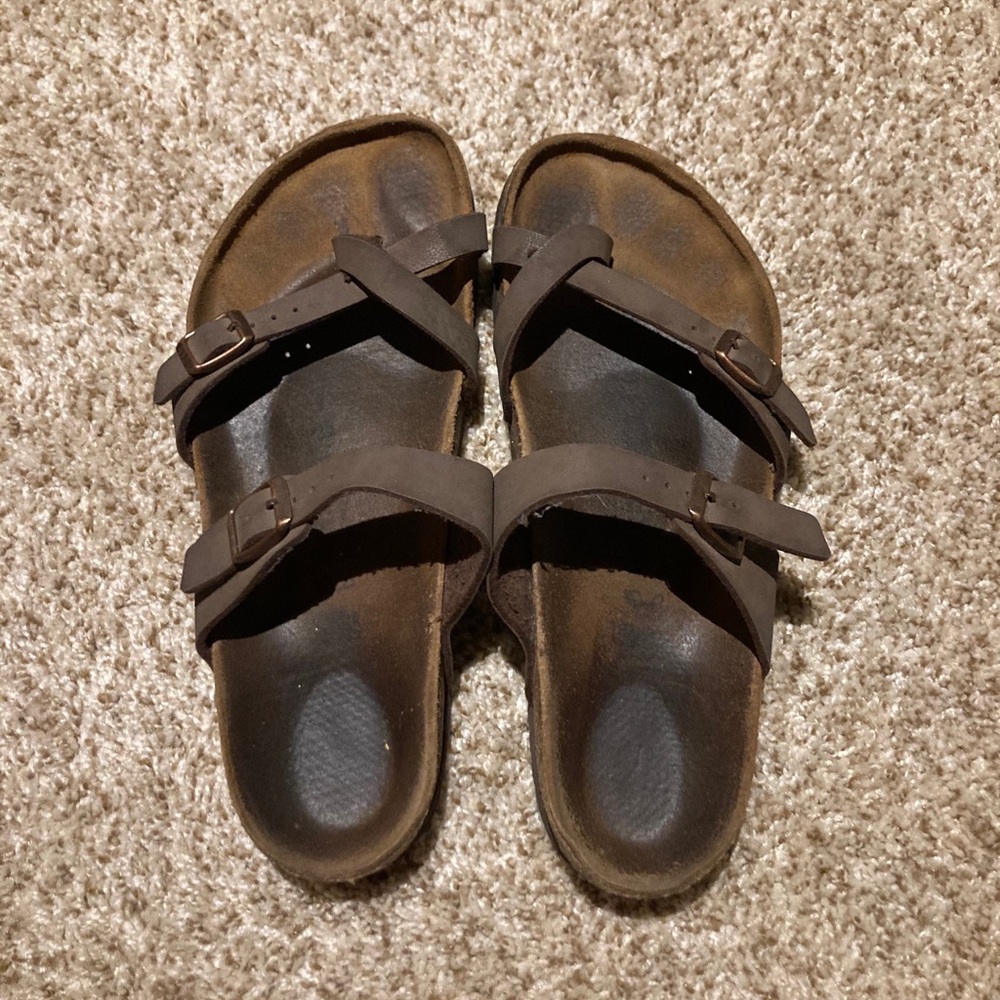 Brown Toe Strap Sandles